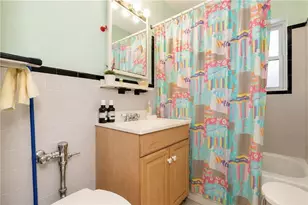 701 Gerald Ct, New York City, NY 11235 - Photo 9