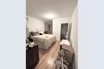 340 E 66th Street #4G, New York, NY 10065 - Photo 3
