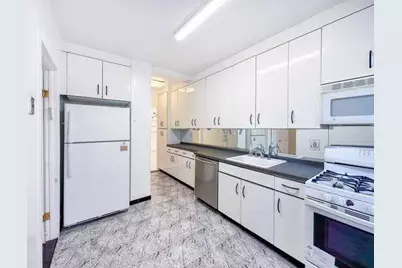 1615 Ave I #122, New York City, NY 11230 - Photo 5