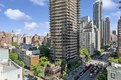 200 E 61st Street #10D, New York City, NY 10065 - Photo 3