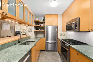 101 W 12th St, New York, NY 10011 - Photo 3
