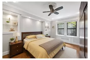 357 W 55th St, New York, NY 10019 - Photo 5