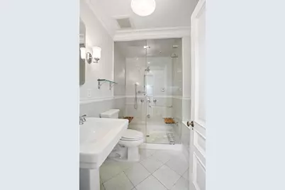 111 E 81st Street, New York City, NY 10028 - Photo 19