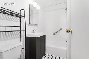 305 E 56th St, New York, NY 10022 - Photo 5