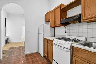 424 E 115th St, New York City, NY 10029 - Photo 9