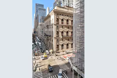 685 Fifth Avenue #6D, New York City, NY 10022 - Photo 5