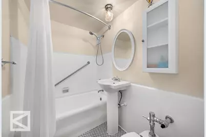 320 E 42nd Street #2403, New York City, NY 10017 - Photo 7