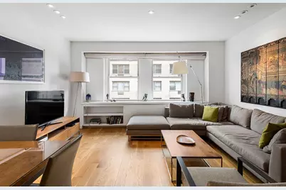 111 E 56th Street #1415, New York, NY 10022 - Photo 9