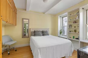 325 W 45th St, New York City, NY 10036 - Photo 5