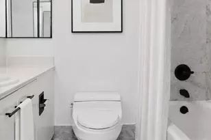 330 E 38th St, New York City, NY 10016 - Photo 5