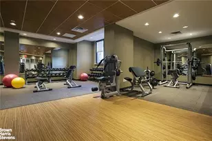 330 E 38th St, New York City, NY 10016 - Photo 11