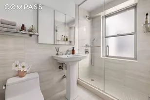 400 E 56th St, New York, NY 10022 - Photo 9