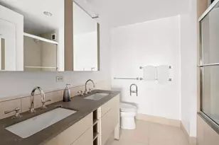350 W 42nd St, New York, NY 10036 - Photo 13
