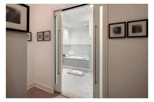 721 5th Ave, New York City, NY 10022 - Photo 27