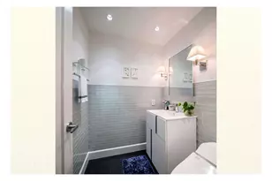 721 5th Ave, New York City, NY 10022 - Photo 25