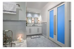 721 5th Ave, New York City, NY 10022 - Photo 27