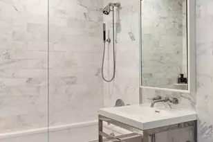 330 Spring St, New York, NY 10013 - Photo 13