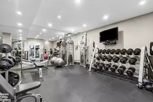 211 E 51st St, New York City, NY 10022 - Photo 13