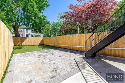 1137 Park Place, New York City, NY 11213 - Photo 13