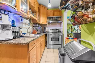 1512 E 22nd St, New York City, NY 11210 - Photo 5