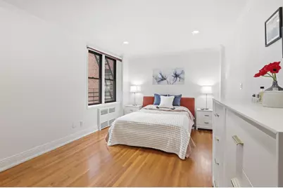 30 E 9th Street #3-AA, New York City, NY 10003 - Photo 7