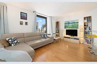 100 W 39th Street #43J, New York City, NY 10018 - Photo 1
