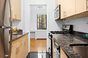 420 E 64th St, New York City, NY 10065 - Photo 9