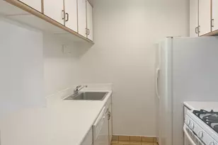 377 Rector Pl, New York City, NY 10280 - Photo 3