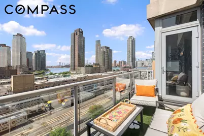 5-49 Borden Avenue #8G, New York City, NY 11101 - Photo 9