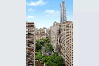 142 W End Avenue #29V, New York City, NY 10023 - Photo 9