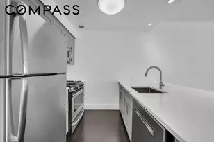 516 W 47th St, New York City, NY 10036 - Photo 7