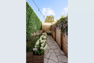401 E 35th Street, New York City, NY 11203 - Photo 21
