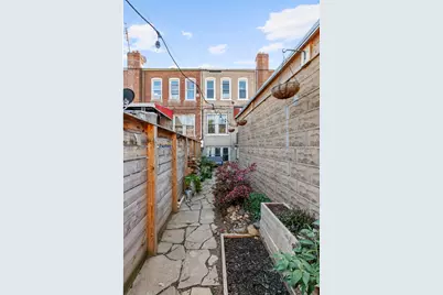 401 E 35th Street, New York City, NY 11203 - Photo 19