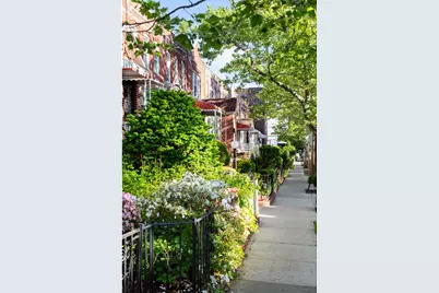 401 E 35th Street, New York City, NY 11203 - Photo 25