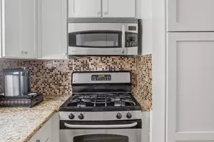 400 E 77th St, New York, NY 10075 - Photo 5