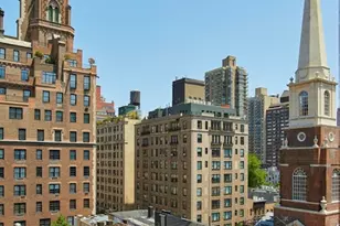 135 E 79th St, New York, NY 10075 - Photo 17