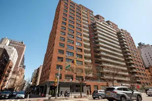 300 E 71st St, New York City, NY 10021 - Photo 9