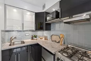 49 Morton St, New York City, NY 10014 - Photo 7