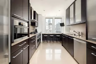 610 Park Ave, New York, NY 10065 - Photo 5