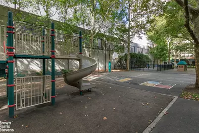 330 E 33rd Street #9A, New York City, NY 10016 - Photo 9