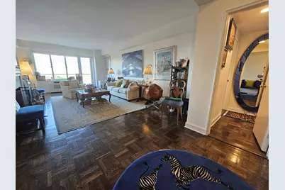 40 Central Park S #15A, New York, NY 10019 - Photo 5