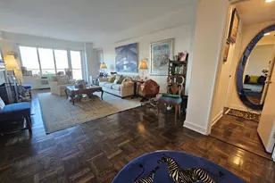 40 Central Park S, New York, NY 10019 - Photo 5