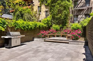 445 W 44th St, New York, NY 10036 - Photo 7