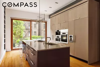 445 W 44th Street, New York, NY 10036 - Photo 5