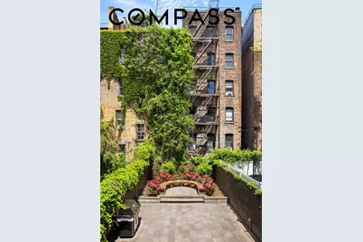 445 W 44th Street, New York, NY 10036 - Photo 25