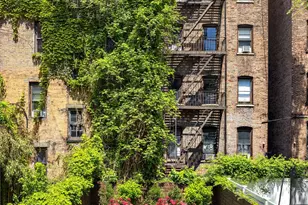 445 W 44th St, New York, NY 10036 - Photo 25