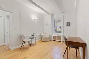 25 W 64th St, New York City, NY 10023 - Photo 3