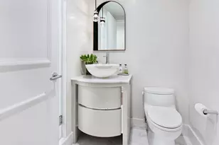610 Park Ave, New York City, NY 10065 - Photo 11