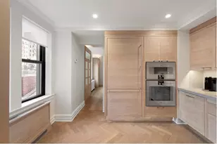 610 Park Ave, New York City, NY 10065 - Photo 3