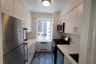 41 W 58th St, New York, NY 10019 - Photo 5
